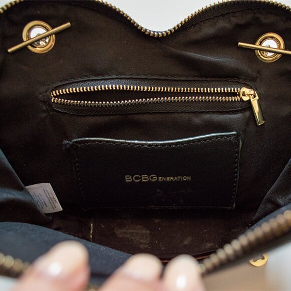 BCBG Heart-Shaped Black Crossbody Bag with Gold Hardware - Picture 4 of 6